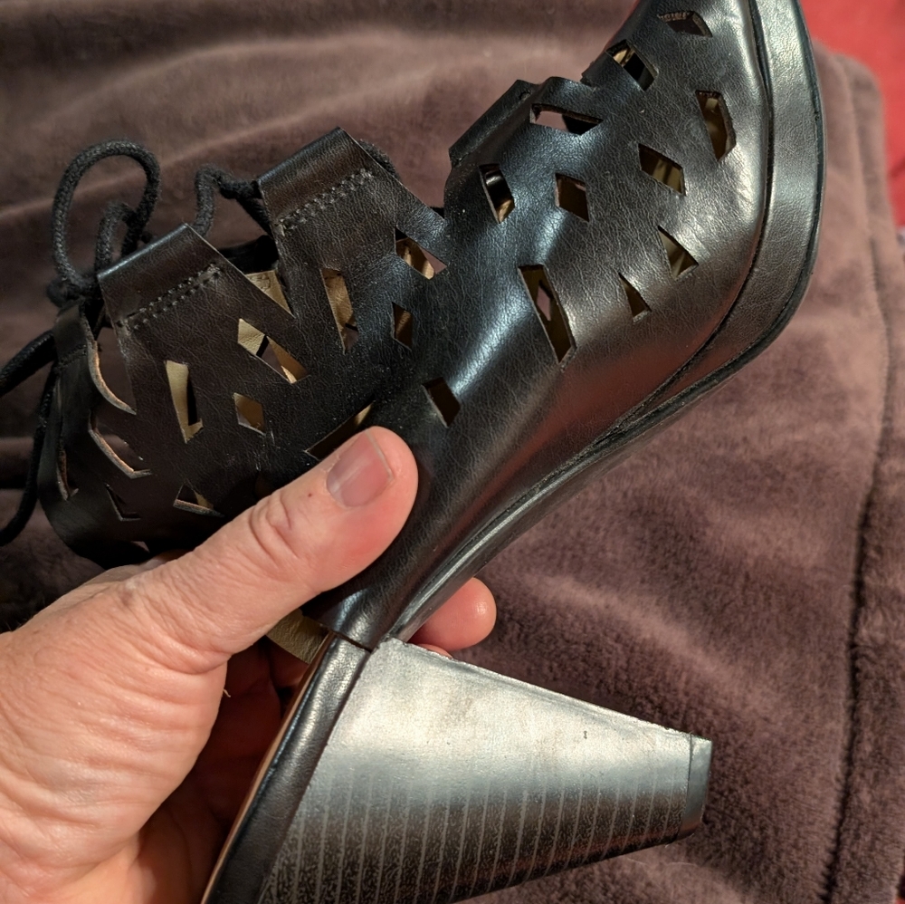 CL by Laundry Black Heels